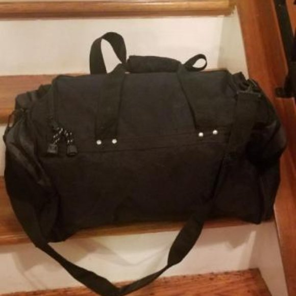 Aero Sport Duffel Bag W/Shoulder Strap - Picture 2 of 4